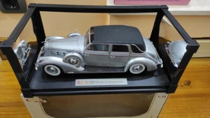 lincoln touring 1937 signature models 1 18 en su caja - Foto 1 di 8