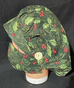 Christmas Scrub Hat With Matching Mask. Hat Is Adjustable And Has Buttons. - Picture 1 of 3