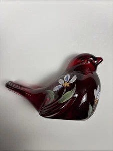 Estatuilla de pájaro floral rojo de vidrio Fenton pintada a mano y firmada - Imagen 1 de 8