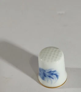 Porcelain Sewing Thimble Temple at FUKAGAWA in Japan - Picture 1 of 7
