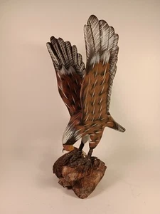Hand Carved & Painted Wooden Eagle Bird Landing On A Tree Bark - Picture 1 of 13
