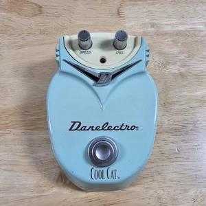 Danelectro Cool Cat Chorus Guitar Pedal *UNTESTED* - Picture 1 of 9