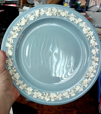 Plato para servir Wedgwood Queensware azul ovalado aprox 11 x 14 Foto 1 de 4