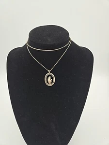 Vintage 925 Sterling Silver Praying Hands Filigree Diamond Cut Pendant And Chain - Picture 1 of 11