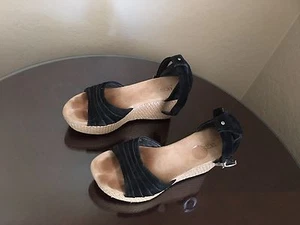 UGG Sandals  - Picture 1 of 6
