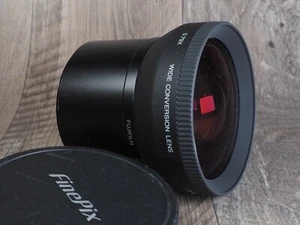 Fujifilm 0.79x Wide Conversion Lens for Finepix Cameras all black version - Picture 1 of 6
