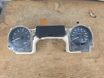1992 1993 1994 1995 JEEP WRANGLER SPEEDOMETER INSTRUMENT GAUGE CLUSTER 133K OEM - Image 1 of 4