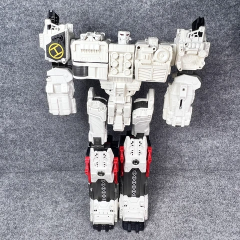 Transformers Generations TG-23 Metroplex TAKARA Titan Class Figure INCOMPLETE Cover