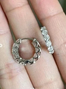 14K Weißgold plattiert 3 Karat runde Lab Created Diamant Damen Huggie Creolen - Bild 1 von 3