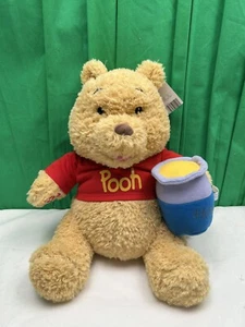 Build-A-Bear Workshop Exclusive Winnie The Pooh with Shirt, Honey Pot, & Sound - Bild 1 von 7
