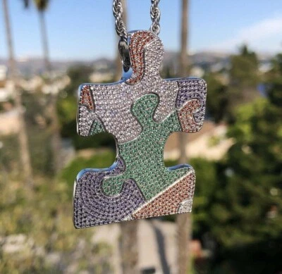 Colgante de plata 925 de 2" pieza rompecabezas de diamantes simulados de corte redondo de 1,80 quilates Foto 1 de 4