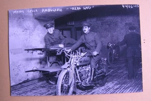Foto - Motoambulanza Indiana - "Terra degli Eroi" - Foto Nuova ' WW I - Foto 1 di 2
