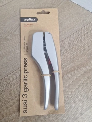 Prensa de ajo Zyliss Susi 3 - The Cleverly Swiss Brand 054067120843 nueva cocina Foto 1 de 3