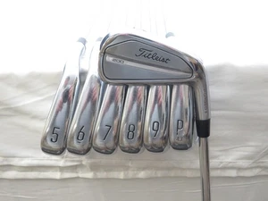 Juego de varillas de acero flexibles regulares Titleist T200 Iron 4-PW Dynamic Gold R300 usadas - Imagen 1 de 9