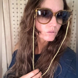 Stylish Gold rope Sunglasses croakie Chain holder - Picture 1 of 6