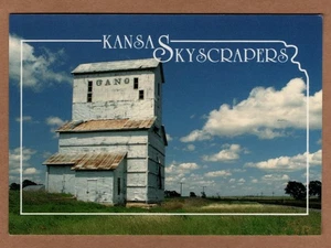 Kansas Wolkenkratzer Landwirtschaft Getreide Aufzüge Humor UNP kontinentale Postkarte - Bild 1 von 2