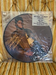 MICHEAL JACKSON THRILLER PICTURE DISC 1983 OG EPIC RECORDS LP w HYPE & MAILER - Picture 1 of 9