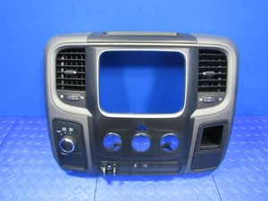 13-20 Dodge Ram Calentador Instrumento Radio Bisel Tablero Borde Ventilación Plateado/Gris 4004 - Imagen 1 de 12