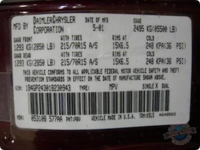 Brazo de control inferior inferior delantero derecho usado se adapta a: Dodge Caravan Base R 2001. Foto 1 de 4