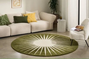 Vaserely - Moss Green Hand Tufted 100% Wool Soft Area Rug Carpet 4x4 7x7 10x10 - Picture 1 of 4
