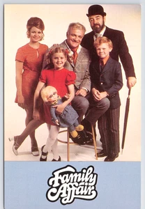 Cartolina Affari di Famiglia Spettacolo TV Biglietto Promozionale con Cast Completo Non Spedita - Foto 1 di 2