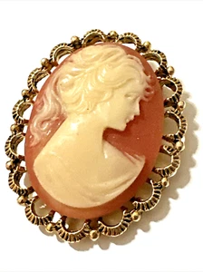 Vintage Lucite Cameo Brooch White & Pink Lady Ornate Gold Tone Setting 2" - Picture 1 of 7