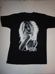 TAYLOR MOMSEN THE PRETTY RECKLESS SIGNED & AUTOGRAPHED ORIGINAL TOUR SHIRT MED - Picture 1 of 5