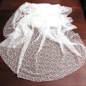 Melrose Round White Lace Table Cloth 94 Inches - Picture 1 of 2