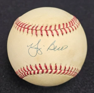 YOGI BERRA Signed Official MLB Baseball-HALL OF FAME-NEW YORK YANKEES-PSA - Picture 1 of 7
