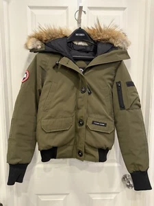 Canada Goose Chilliwack Bomber 7950L - Women’s XS - Military Green - Like New - Picture 1 of 8