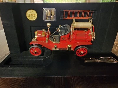 Signature Series 1914 Ford Model T Fire Engine 24K Plated & Real Wood 1/18 NEW - Image 1 of 4