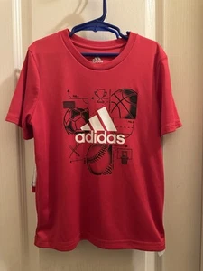 Adidas SET Red Casual Graphic Short Sleeve Active T-Shirt + Shorts Boys Size 6 - Picture 1 of 3