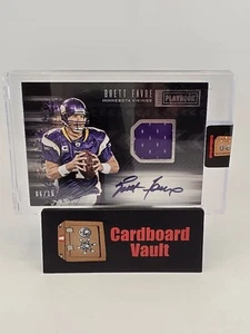 2016 Panini Playbook Board Favre Patch Auto #SB-BF 6/10 - Foto 1 di 2