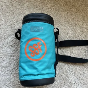 Parka Growler Borraccia Blu OUTDOOR RESEARCH con Manico e Cinghia Regolabile - Foto 1 di 5