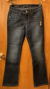 NWT Women’s APT 9 Jeans BOOTCUT LEG Stretch Size 4 MFR $54 EMBELLISHED - Picture 1 of 10