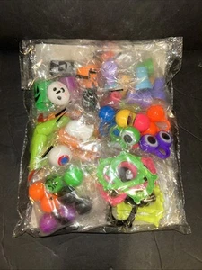 Halloween Party Favors, 100 Pieces, Kids Prizes, Carnival Rewards, New - Picture 1 of 8