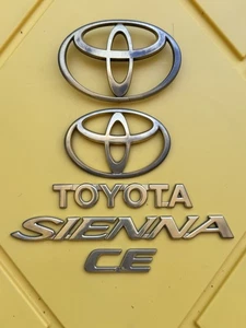 OEM FRONT AND BACK GOLD TOYOTA SIENNA CE TRUNK EMBLEM - Picture 1 of 1