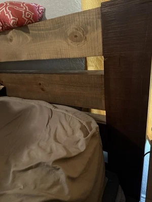 Elegant Italian Bedroom Set – King￼ - Image 1 of 3