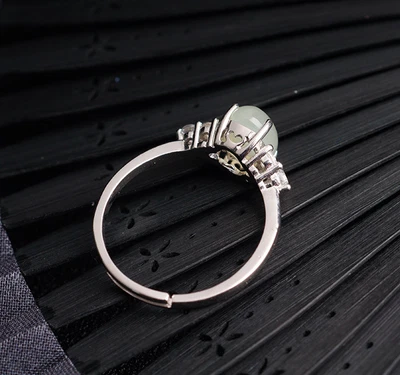 Anello Regolabile in Giada con Pietra di Luna e Argento 925 - Immagine 1 di 3