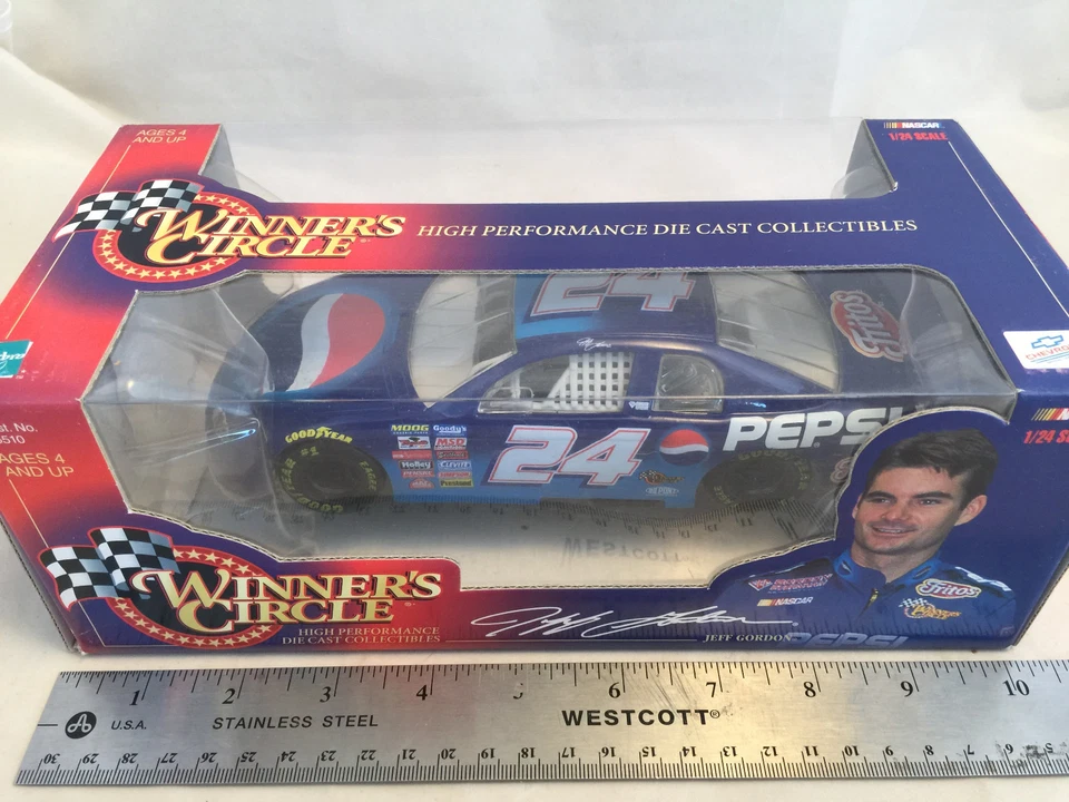Jeff Gordon Pepsi1 24 Scale Winner's Circle Diecast 1999 NASCAR Race Car NRFB