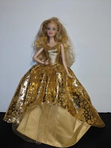 Barbie Doll 2020 Holiday Blonde Gold Dress Sparkle - Picture 1 of 3