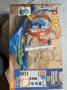 Hot Wheels Track Builder System - DGD30 Double Booster Power Train - Picture 1 of 7