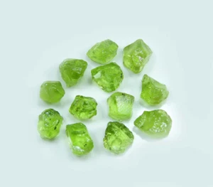 10 pz. Esemplare pietra preziosa grezza peridoto naturale cristallo grezzo sciolto 5-8 mm - Foto 1 di 5