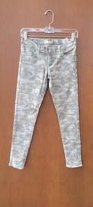 Girl's ~Levi's 710 Super Skinny~ Grey Camo Jeans Pants Size 14 Reg ~NWOT~ - Picture 1 of 6