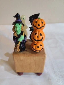 Halloween Boston Warehouse Butter/Cheese Spreaders With Block - Picture 1 of 5