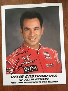 Foto Autografiada Helio Castroneves Penske Firmada Automática Color 8"" x 10"" Excelente - Imagen 1 de 2