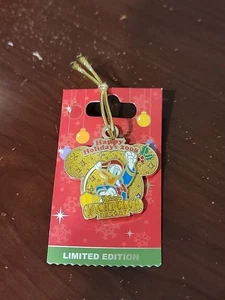 Disney Pin 65638 Happy Holidays 2008 Disney's Yacht Club Resort Donald Duck LE - Bild 1 von 2