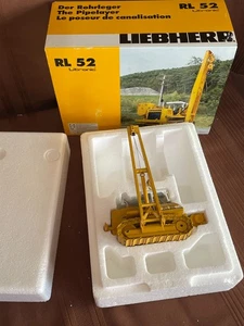 Liebherr RL52 Pipelayer Conrad 2807/0 Scale 1:50 - Picture 1 of 16