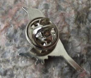 Singdrossel gefleckt europäischer Gartenvogel Turdus philomelos Wildtiere Pin Anstecker - Bild 1 von 2