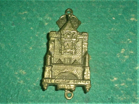 VINTAGE RYE CHURCH SUSSEX BRASS DOOR KNOCKER DOOR FURNITURE Cover